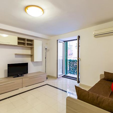 Qs1 - Indipendent Flat In Center Apartman Nápoly Kültér fotó