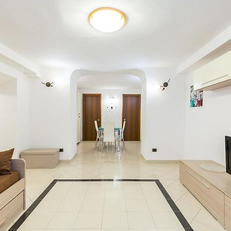 Qs1 - Indipendent Flat In Center Apartman Nápoly Kültér fotó