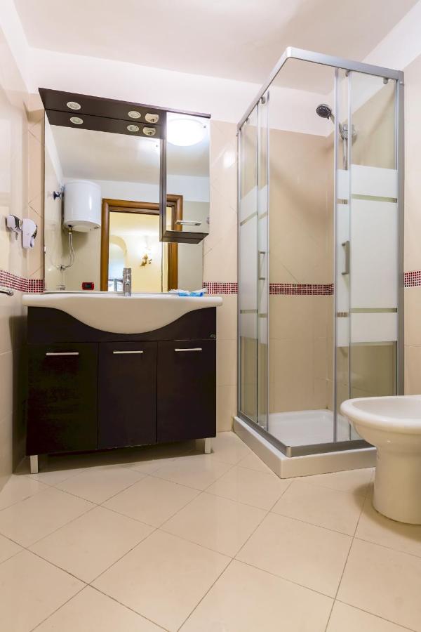 Qs1 - Indipendent Flat In Center Apartman Nápoly Kültér fotó