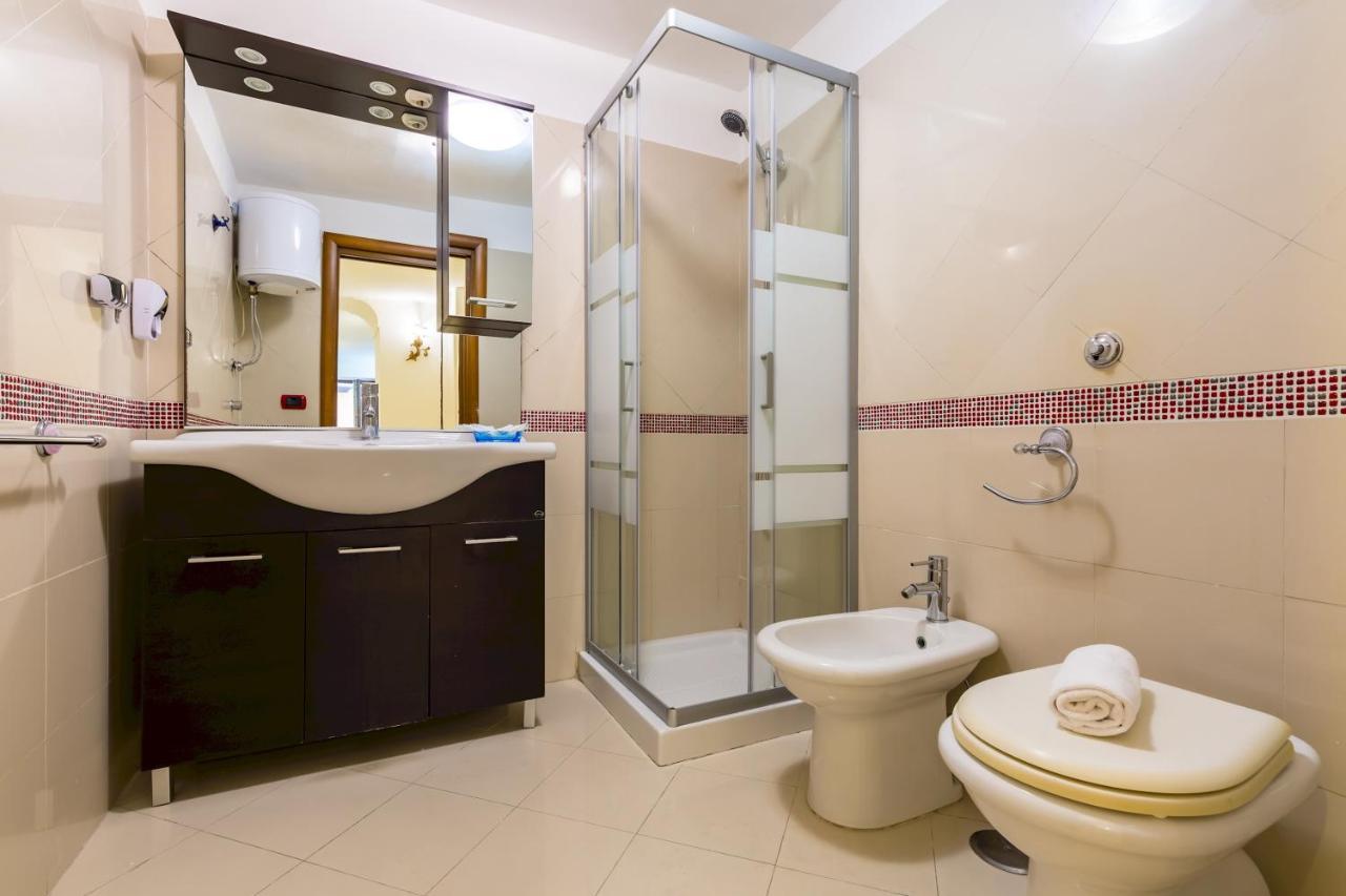 Qs1 - Indipendent Flat In Center Apartman Nápoly Kültér fotó